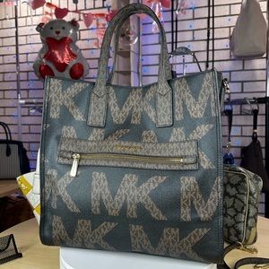 NWOT Michael Kors Large Tote
